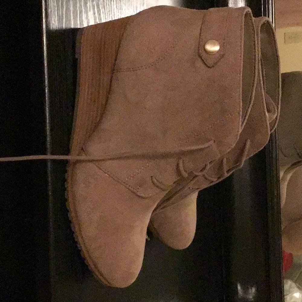Booties - Picture 4 of 4